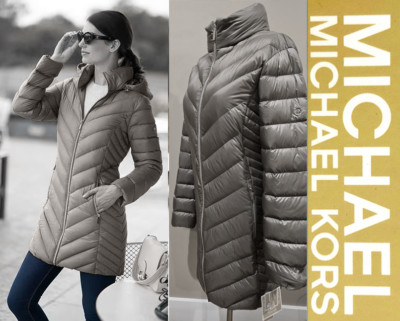 NWT MICHAEL KORS Chevron Light Weight Down Fill Hood Puffer Coat Packable Sz M