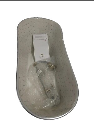 ''New''  Barbara  King Tub Indoor or Outdoor Planter - Size: 18'' × 11'' × 6''
