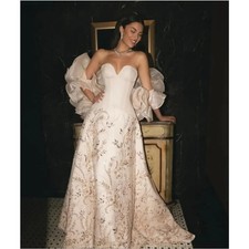 Strapless Heart Neck Evening Dress Embroidered Ball Gown Elegant Party Dresses