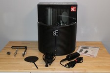sE Electronics XI S Cardioid Condenser Microphone Studio Bundle w/ 2 Filters