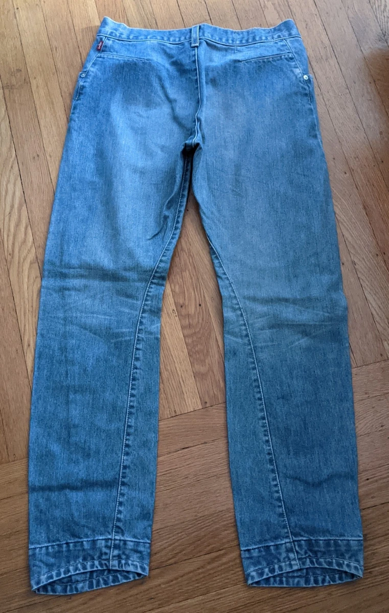 Levis jeans twisted leg sales