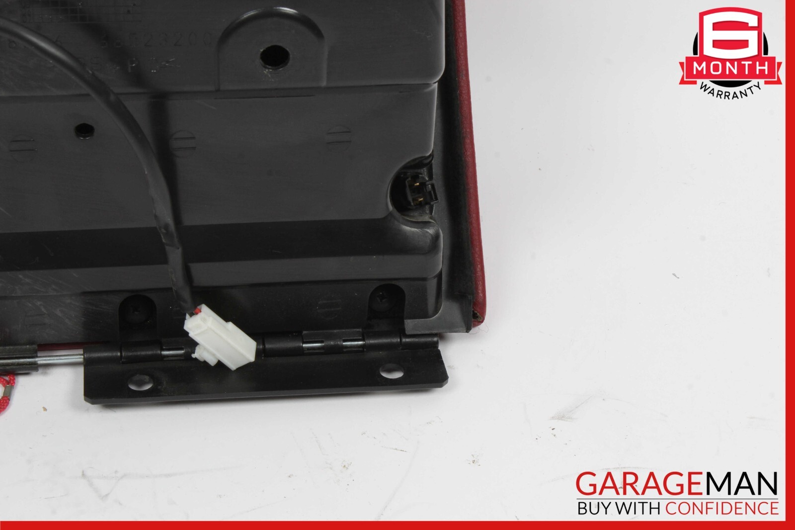 03-13 Maserati Quattroporte M139 Dashboard Glove Box Compartment Cover OEM