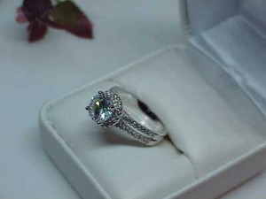 QVC Sterling Halo Diamonique Solitaire 2.00ct CZ Ring Heart Band Sz 7.5 4.2Grams