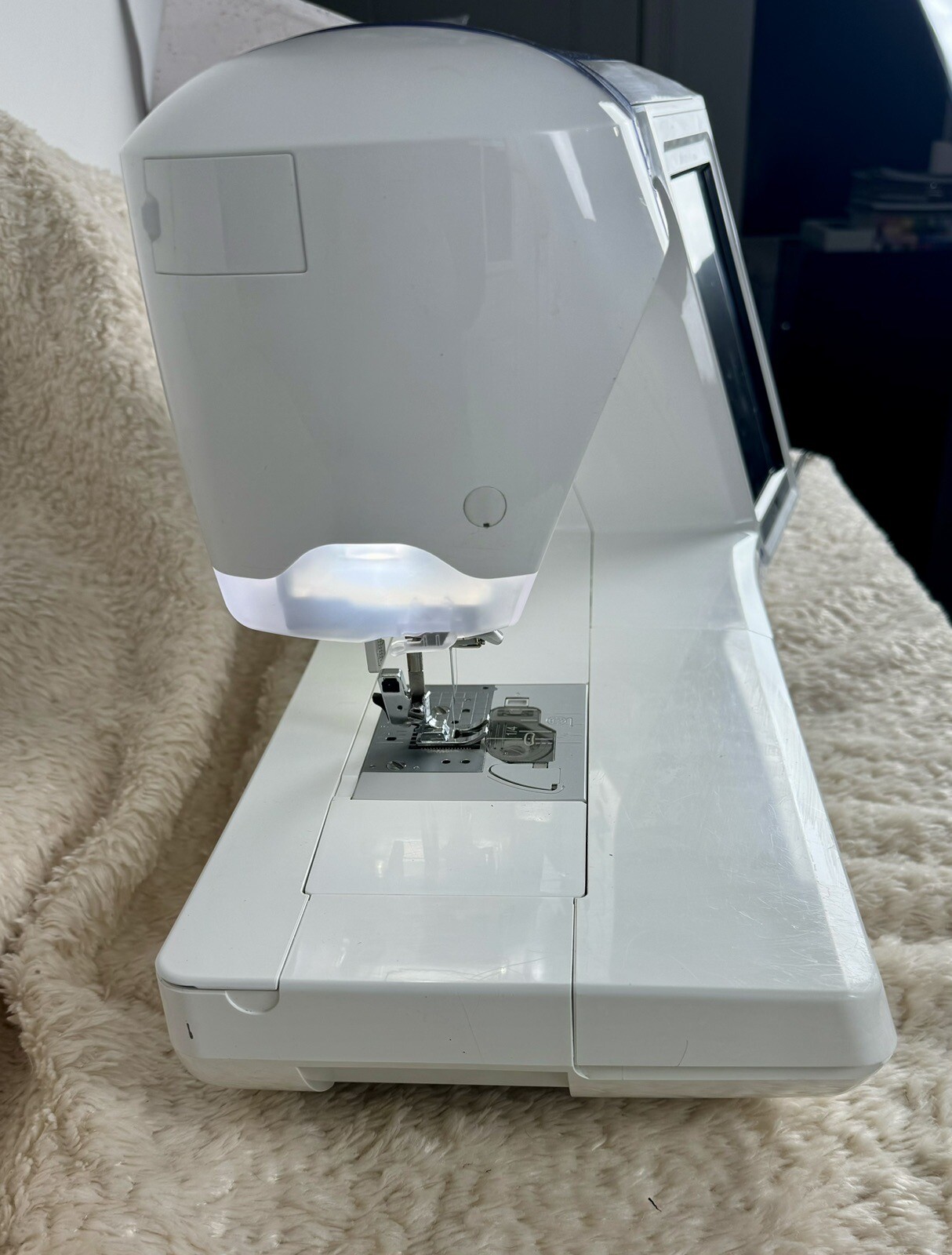 Brother Quattro Innovis 6000D Sewing MachineGood Conditionw/extras