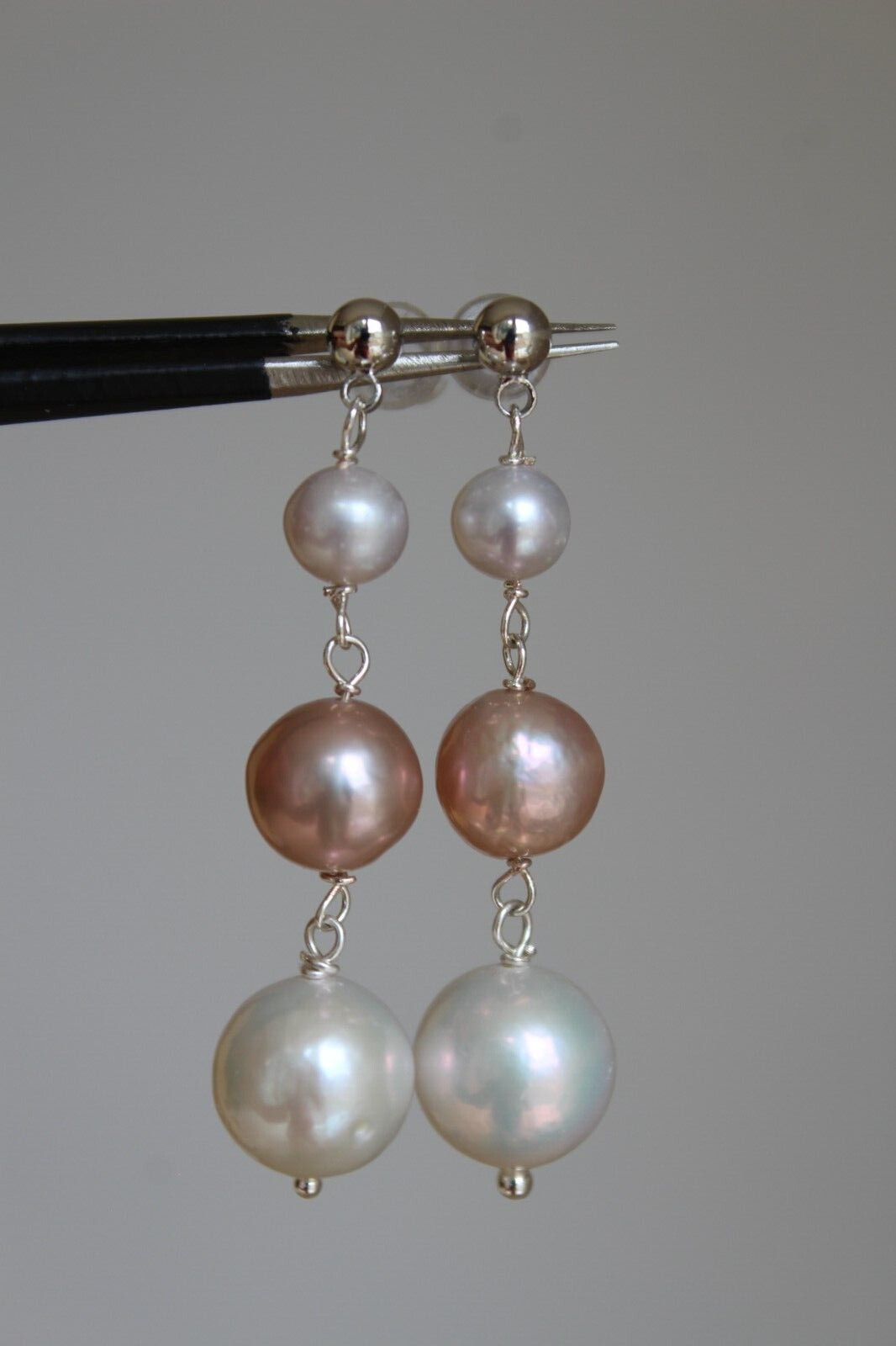 Boucles d'oreilles perles de culture d'eau douce véritables de qualité nacre