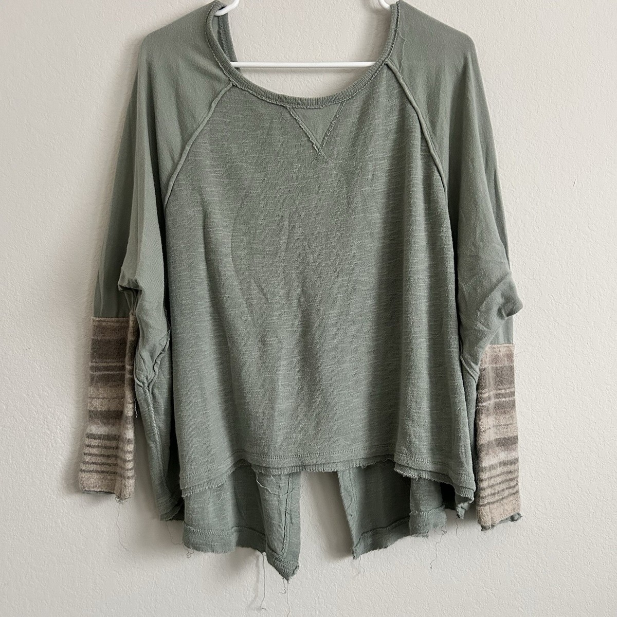 Free People Oversized Knit Top XS Wide Sweater Cuffs Boat Neck 