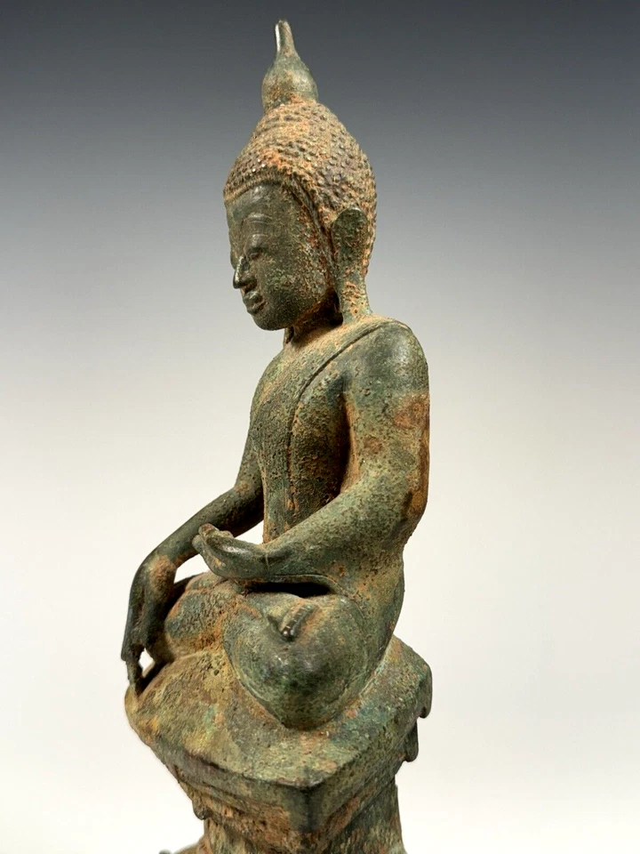 Burma Burmese Bronze Buddha on integral base ca. 18th century - Image 3 of 4