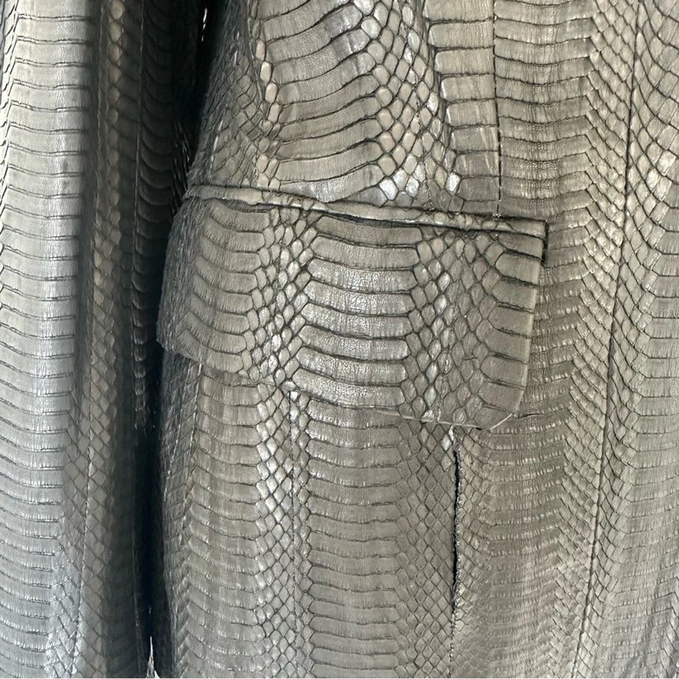 NWT!!! Brioni women snake skin leather blazer  size 12 US Retail 6500$ - Image 4 of 4