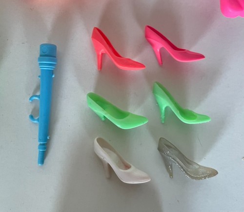 Barbie and the Rockers: 2 Barbie Rockers+abiti e accessori originali Mattel 1985 - Foto 19 di 24