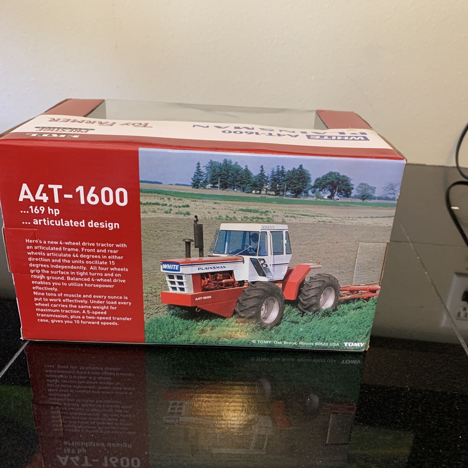 1/32 ERTL Prestige White Plainsman Limited Edition A4T1600 Tractor W