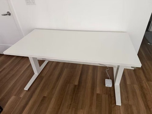 Herman Miller Motia Sit to Stand Desk