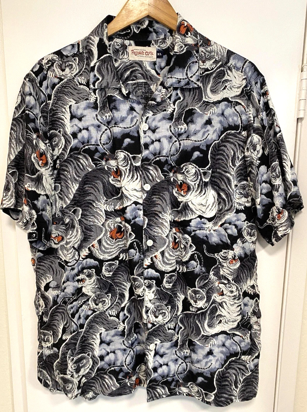 RARE Freenote Cloth Linen 100 Tiger One Hundred Tigers Hawaiian Aloha Shirt   XL image 4