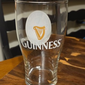 Guinness Vintage Irish Label Glass 20oz Gaelic Extra Stout Tulip Barware New