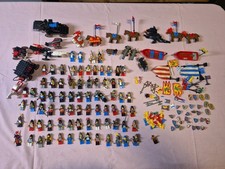 Huge Vintage Lego Lot Castle 80 Figuines, 8 Horses, 1 Dragon, 3 Cannons And More
