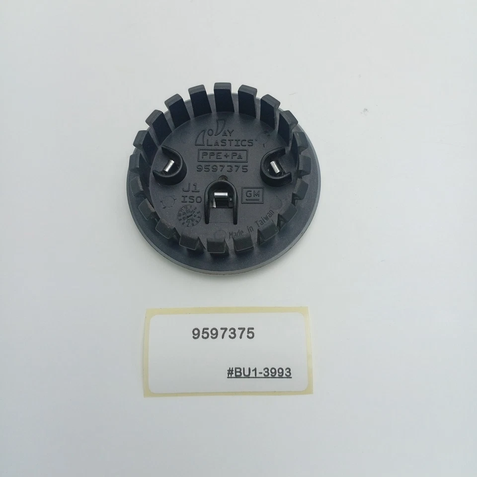 Cadillac ATS 2013-2017 tapa central plateada 9597375 Foto 2 de 4