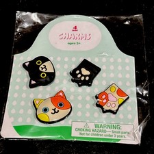 Lot de 4 breloques croco chat multicolores amusantes caoutchouc 5 ans plus fantaisistes neuves avec étiquettes