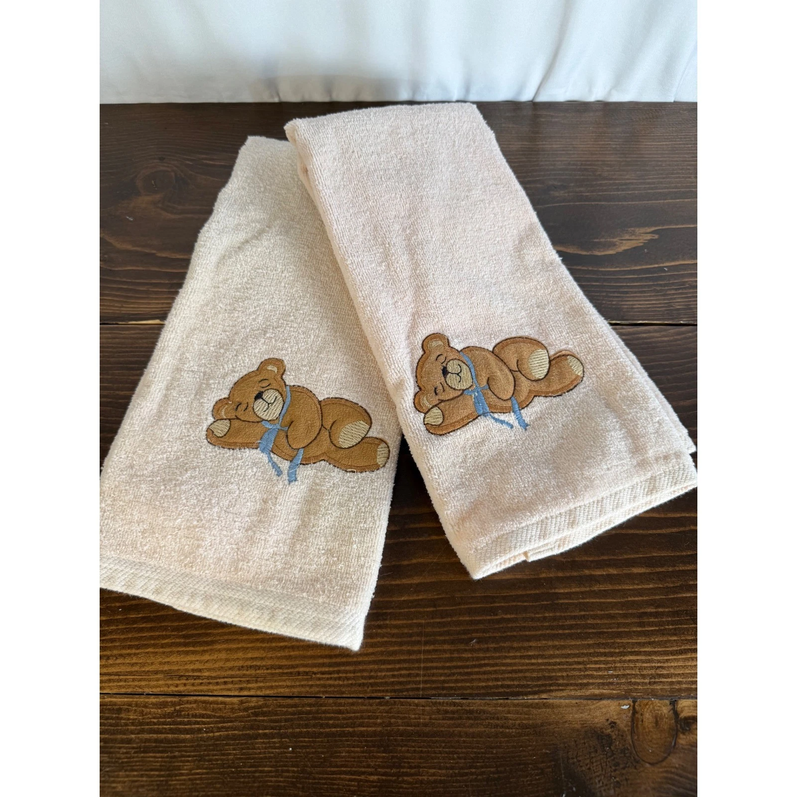 VTG 90s R.A. Briggs Embroidered Teddy Bear Tan Cotton HandTowels - Set of 2
Opens in a new window or