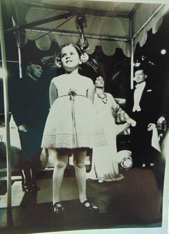 Anissa Jones Buffy Family Affair model clothing line 8x10 glossy