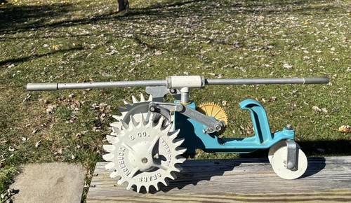 Vintage Sears Roebuck & Co Tractor Lawn Sprinkler Cast Iron Walking Traveling