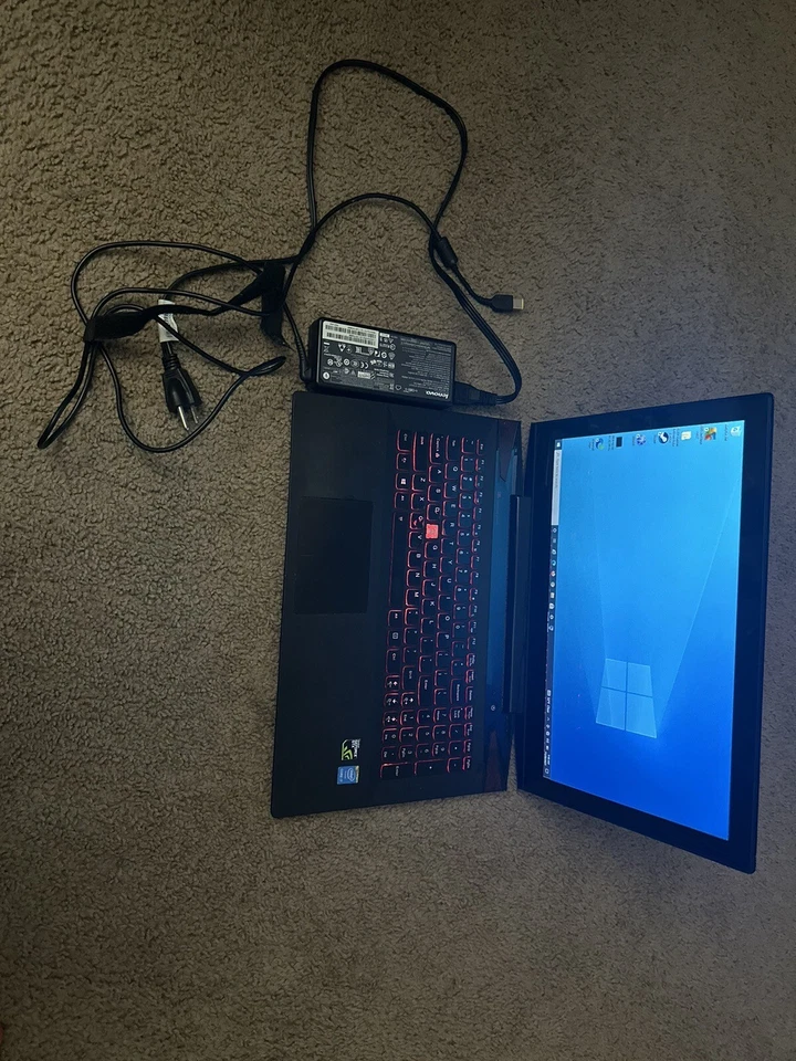 Lenovo Y50-70 Touch Intel Core i7 2,4 GHz, 8 GB de memoria, 1 TB HD. Portátil para juegos. Foto 3 de 4