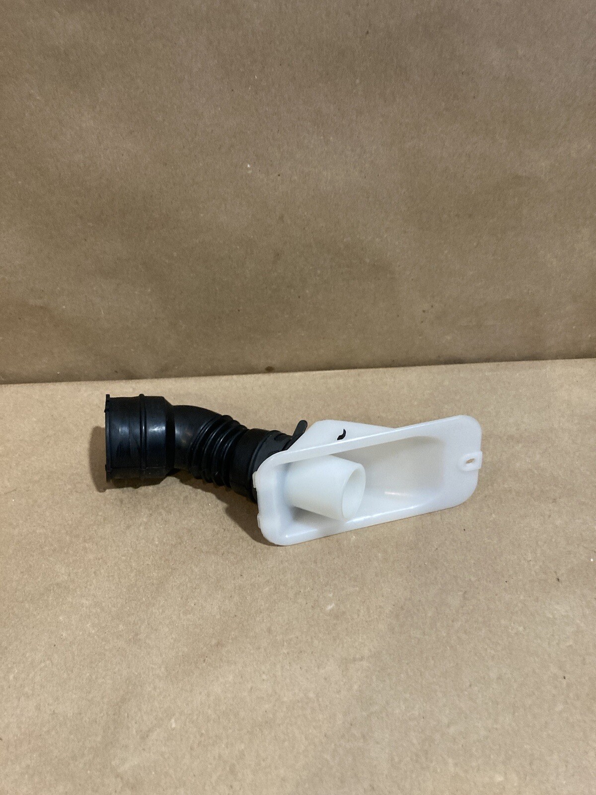 Samsung Washer Drain Hose Guide Co DE6700601A OEM Replacement Black