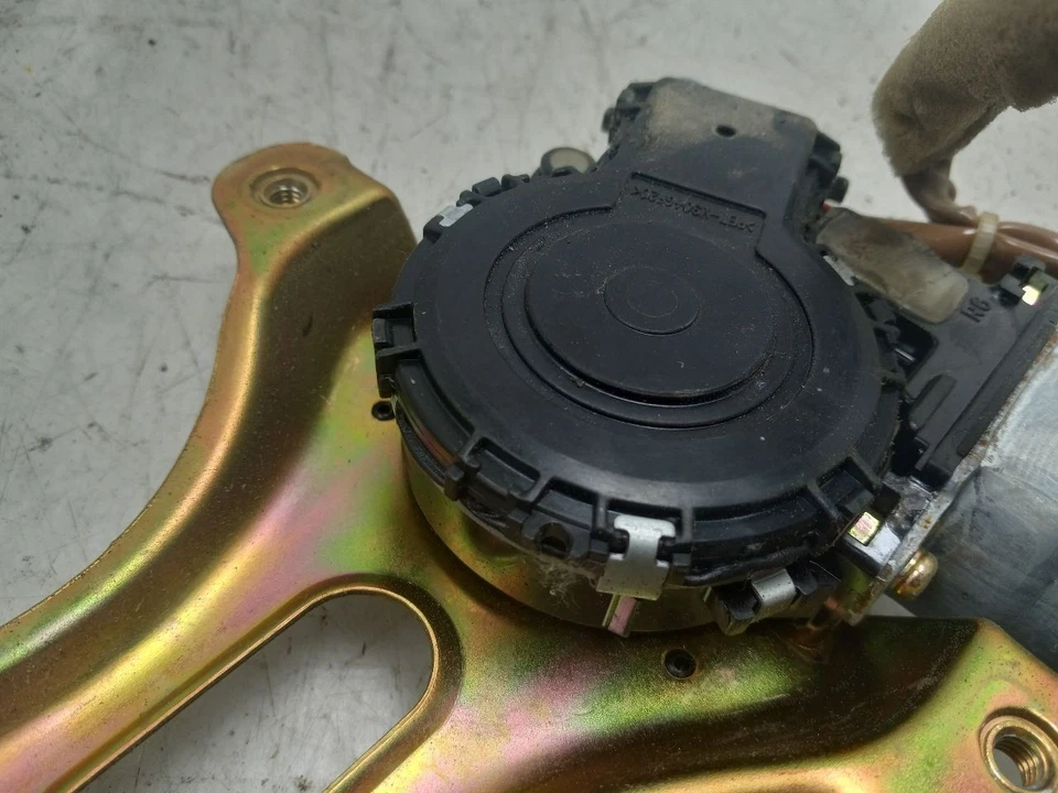 01 02 03 04 05 06 REGULADOR VENTANA DERECHA PASAJERO TRASERO LEXUS LS430 Foto 4 de 4