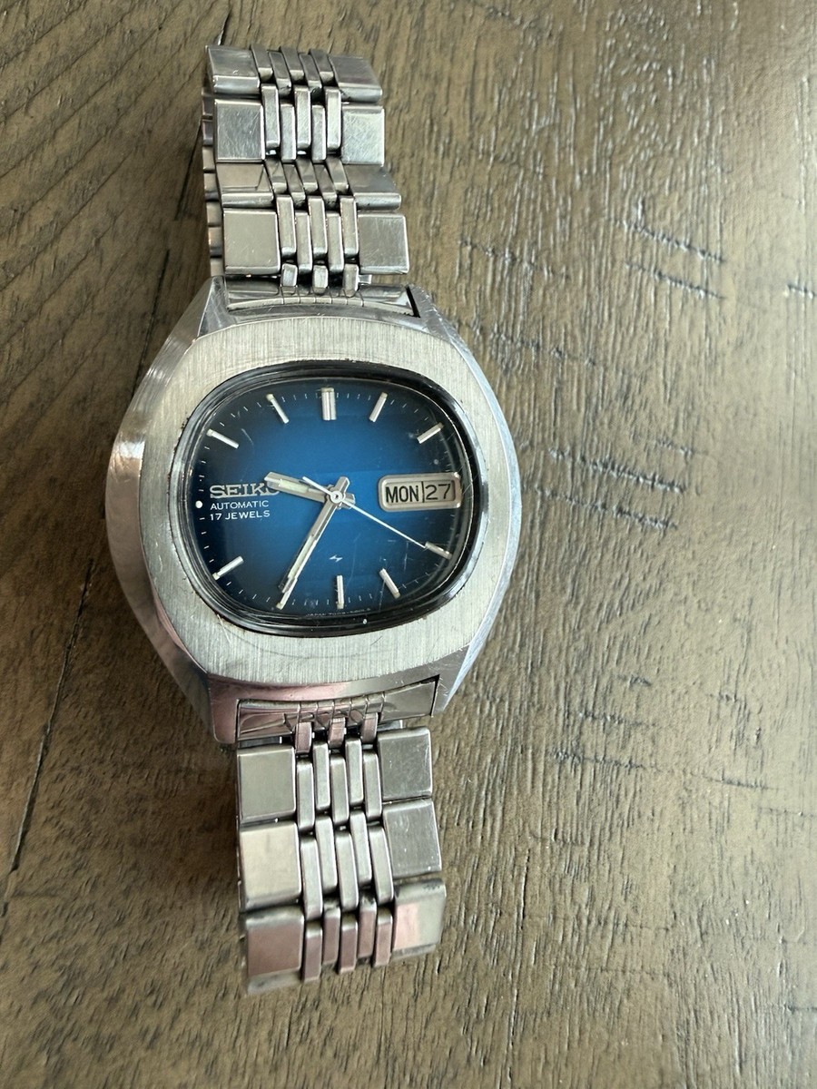 Seiko Automatic 17 Jewels Blue Dial Vintage Stainless Steel Watch