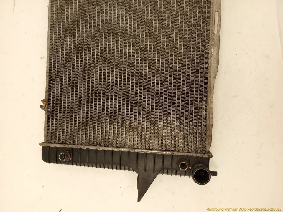 Volvo 850 Engine Cooling Radiator 2.5L 5 Cylinder Fits 1993 1994 1995 1996 1997 - Image 2 of 4