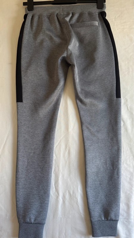 Joggers image 5