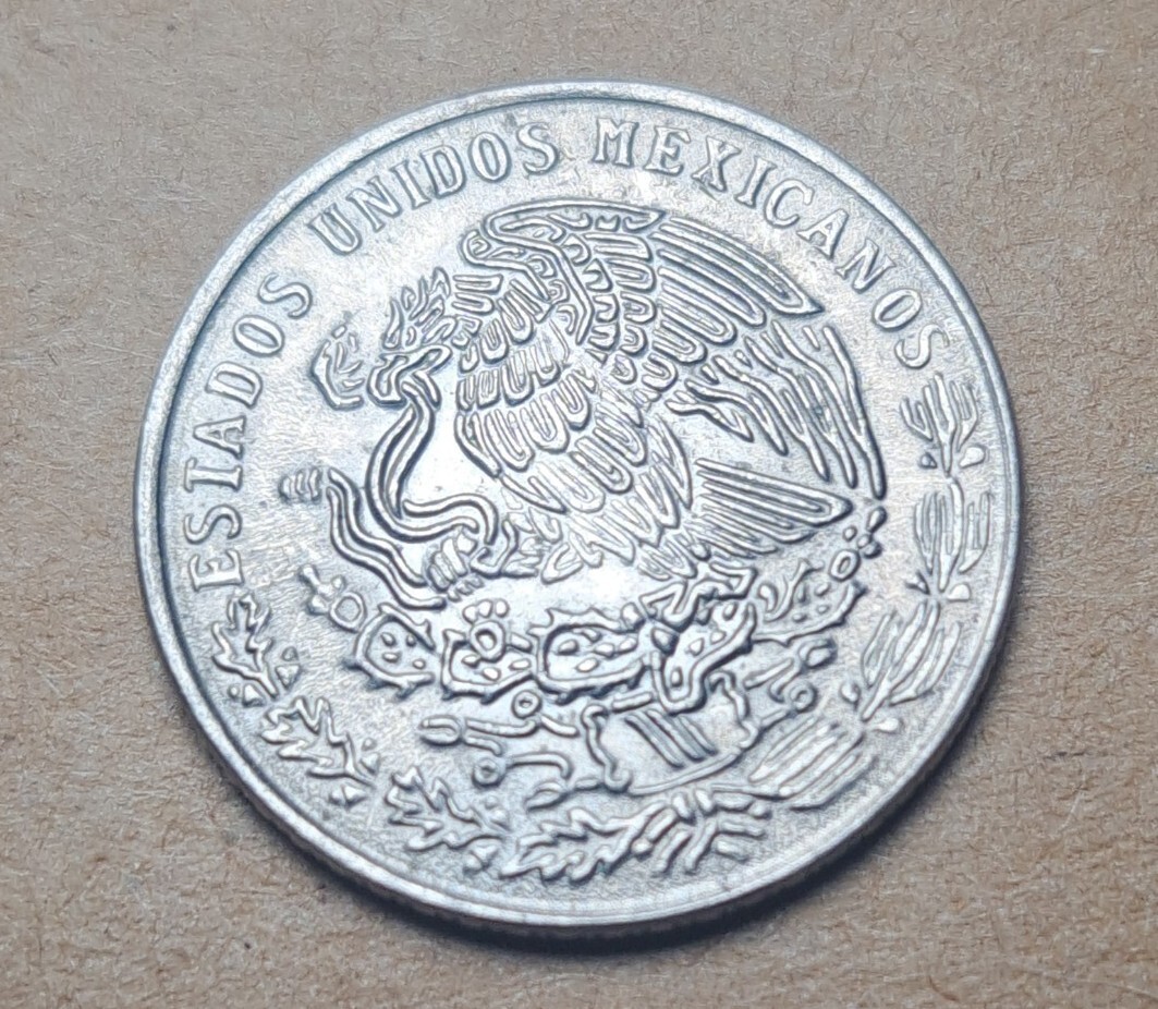 アントニオ·ゴンザレス·コラード若者たち真作油彩10号ebay45万75万でした 1981 Mexico 20 Centavos Open 8 Coat Of Arms Francisco Madero 3g
