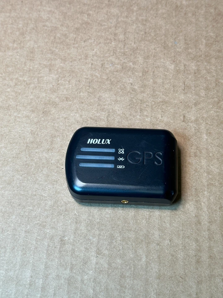 Holux GR-230 Bluetooth GPS Receiver Works Ships Fast!!! - Image 2 of 4