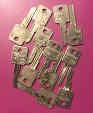 Lot of 12 Keys General Motors TAYLOR GM Chevrolet J Key Blanks Uncut  USA B46