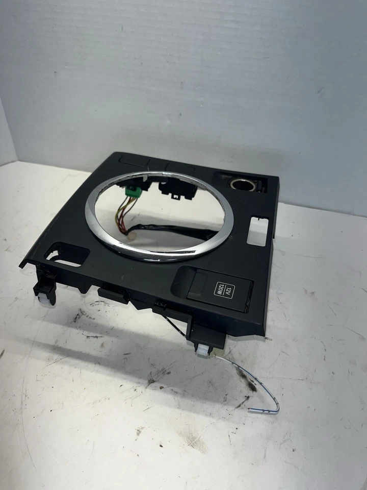 2006-2013 Suzuki Grand Vitara OEM Center Console Shifter Bezel Trim Assembly - Image 2 of 4