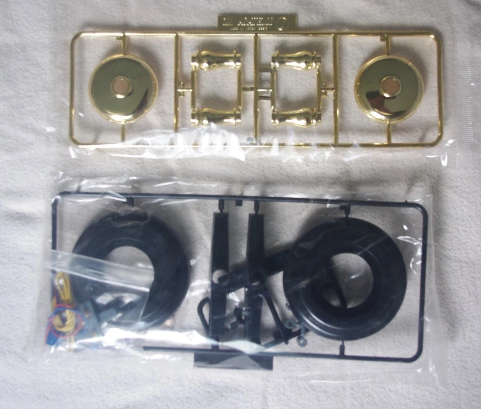 maquette TIRPITZ échelle 1/350 ACADEMY - Photo 4/4