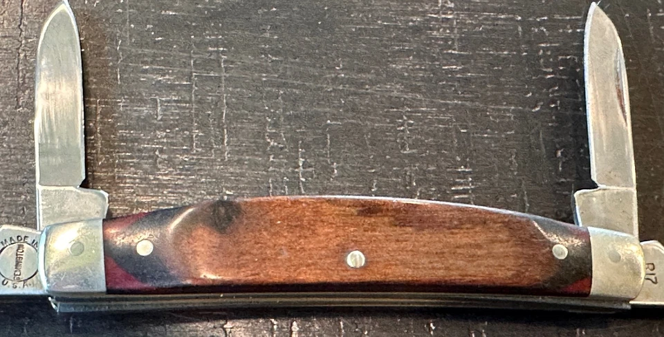 Navaja de bolsillo Remington 4 hojas R17 mango de madera Foto 2 de 4