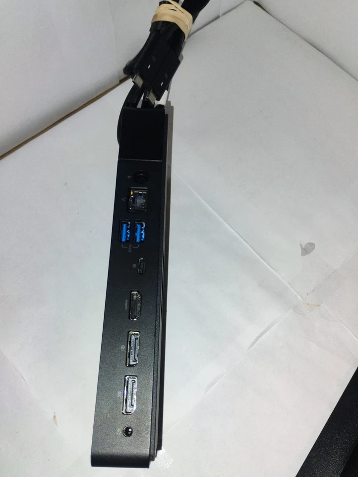 Estación de acoplamiento de rendimiento Dell WD19DC USB-C con adaptador de corriente 240 W envío gratuito Foto 3 de 4