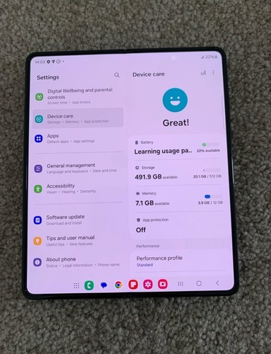 Samsung Galaxy Z Fold4 SM-F936W - 512 Go - Noir Fantôme (Désimlocké) (CA) - Photo 6 sur 9