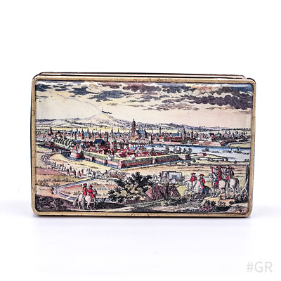 Vintage Tin Tea House Ronnefeldt, Frankfurt (31 x 20 x 9.5 cm)