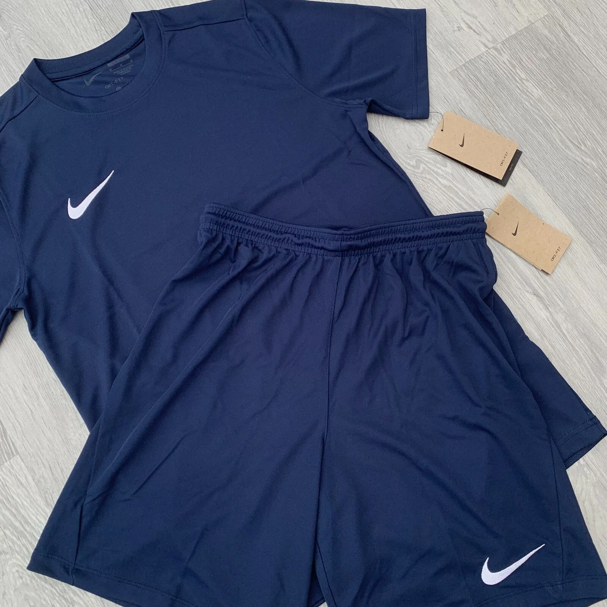 Ensemble nike short tee shirt sales