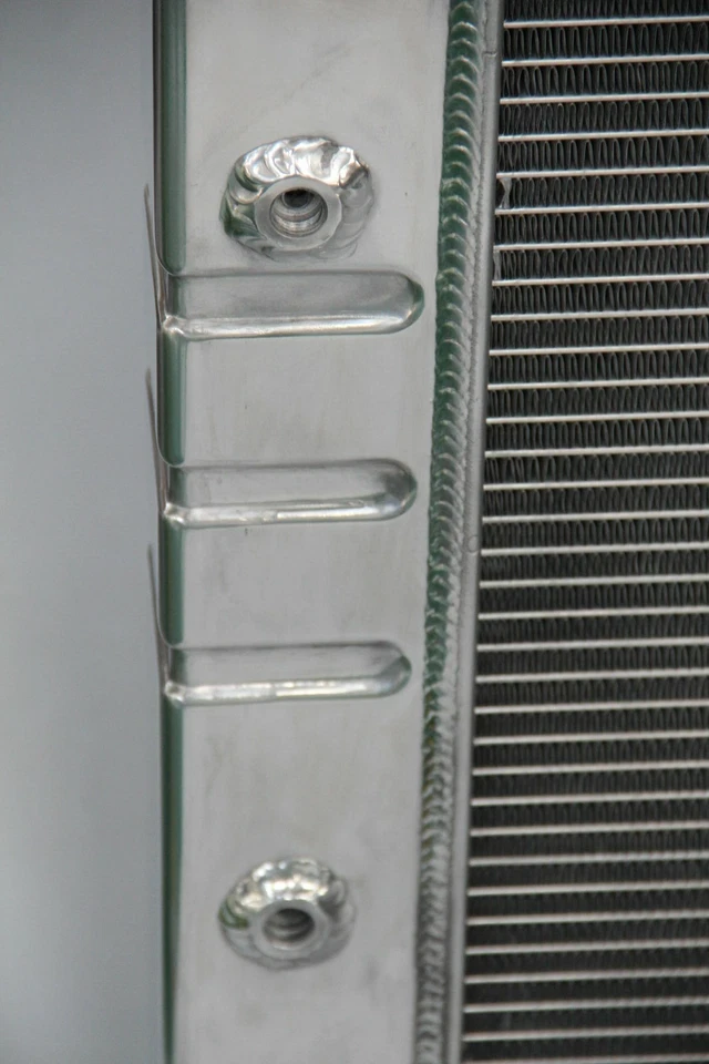 "RADIADOR KKS 3 FILAS APTO 82-91 CHEVY GMC 10 20 30 1500 2500 3500 6,2 V8 DIÉSEL 34""" Foto 4 de 4