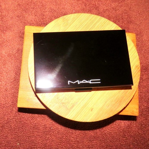 Mac Neutral Eye and Cheek Eyes Eyeshadow Blush Palette Twist II Collection Limit