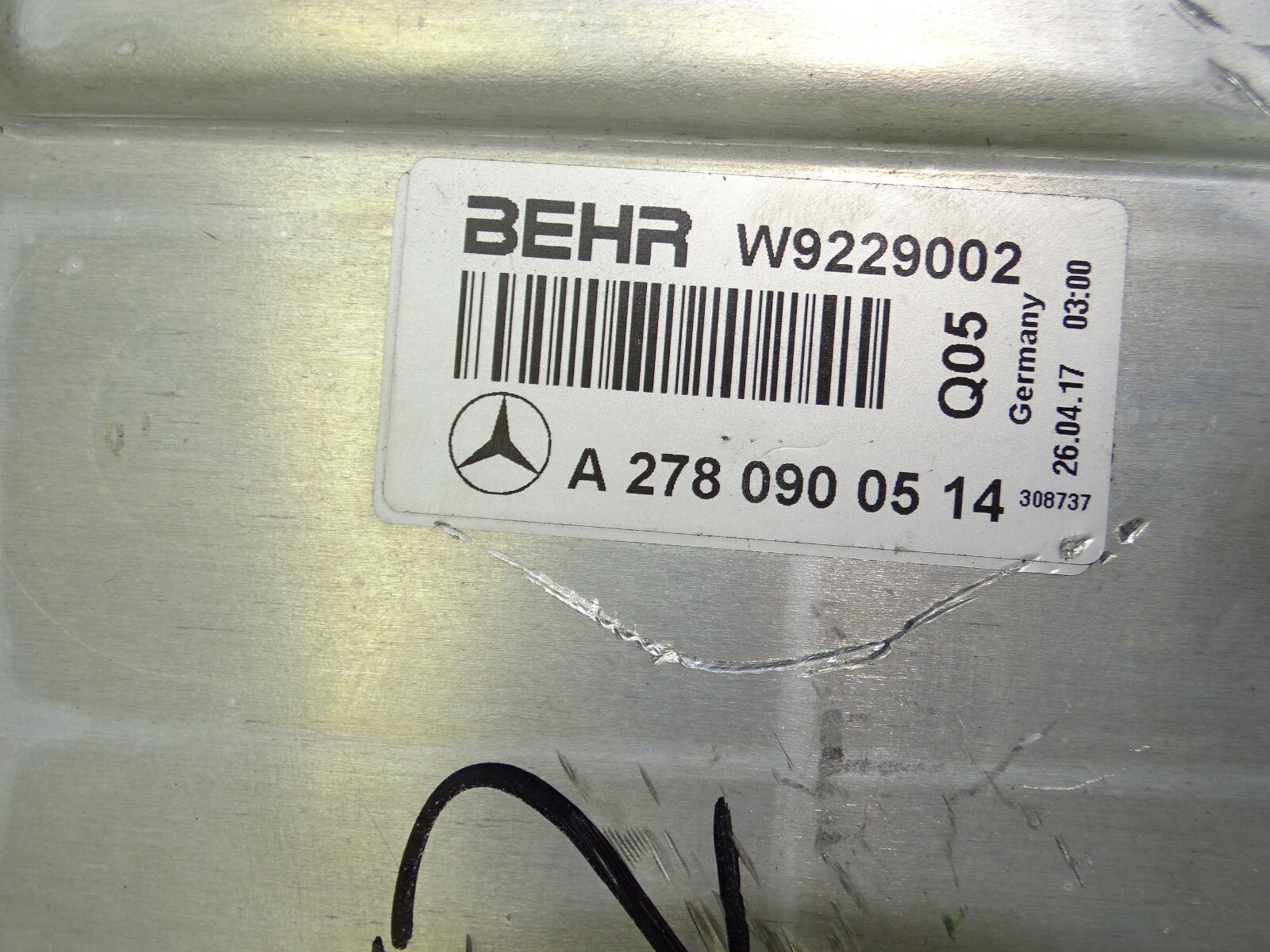 Original Mercedes Ladeluftkühler Turbokühler mit Drosselklappe  