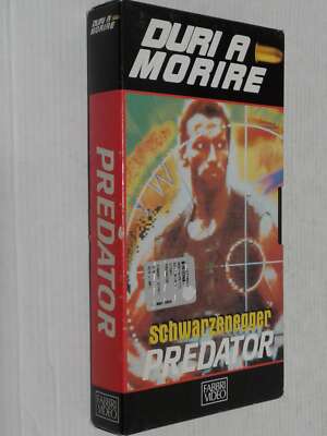 VHS-videocassetta- DURI A MORIRE-(sc.5)- predator- CON: ARNOLD SCHWARZENEGGER...