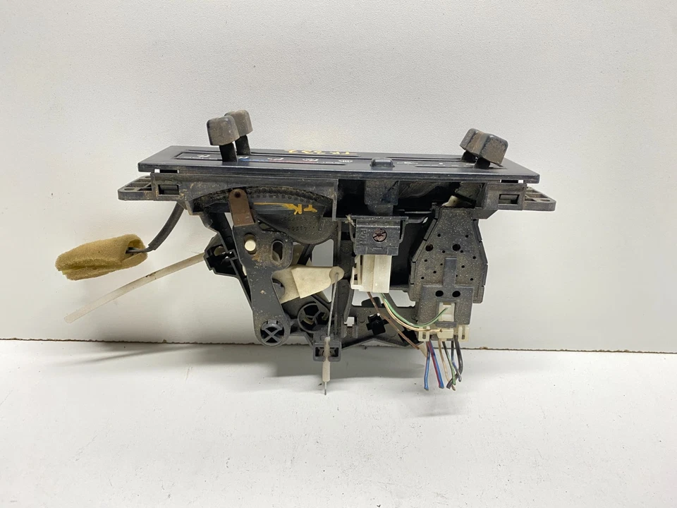 1995-1997 ISUZU RODEO TEMPERATURE CLIMATE CONTROL OEM, 655-50789 - Image 3 of 4