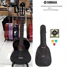 YAMAHA C40II BL BLACK CHITARRA CLASSICA 4/4 NERA C40 KIT CON BORSA CORDE PLETTRI