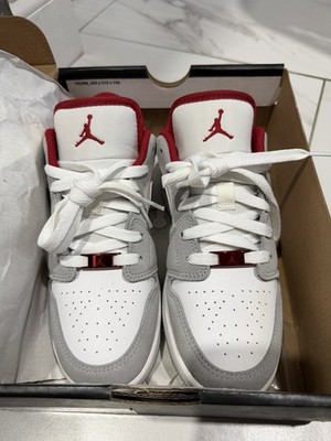 Jordan Air Jordan 1 Low SE (GS) Kids Sneakers Gray/Red/White US 4.5Y