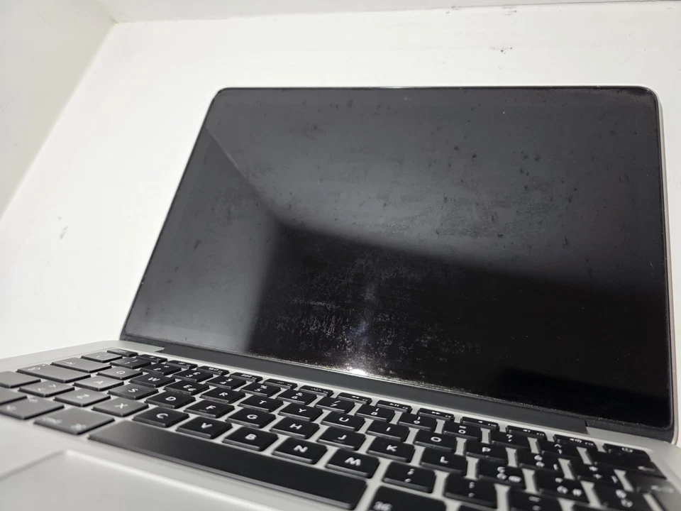 Apple MacBook Pro 13" 2015 · i5 · 8GB · 128GB, foto 2 di 5