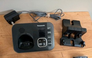 Panasonic KX-TGE630 M Main Base Unit for Cordless Phone Handset W/2 Chargers