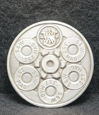 WH09111 COOL VINTAGE 1980  SMITH  WESSON 357 MAG  PISTOL GUN MENS BELT BUCKLE