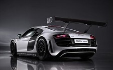 Cars le mans audi r8 lms Desk Mat Stitched